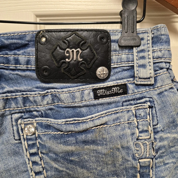 Miss Me Cut-Off Shorts Womens 28 (actual 30x3.5) Blue Denim Cotton Blend Button - Picture 12 of 16